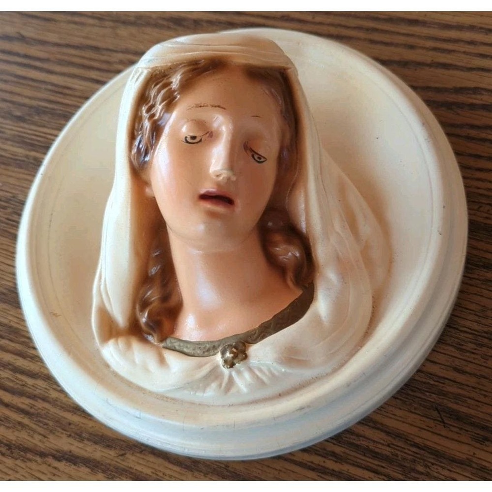 Vintage Mary Religious Roman Hand Painted Chalkware 6.75" Round Wall Plaque